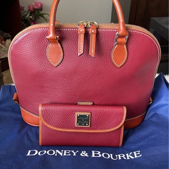 USED- Dooney and Bourke Cranberry Dome Zip Satchel. - Picture 2 of 12